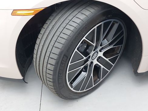 Used 2023 Porsche Taycan w/ Premium Package image 35