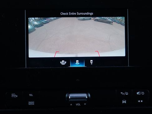 Used 2024 Mercedes-Benz Sprinter 2500 w/ Acoustic Package image 32