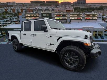 New 2025 Jeep Gladiator Sport