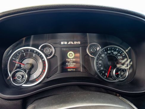 Used 2023 RAM 3500 Tradesman w/ Chrome Appearance Group AWD/4WD image 8