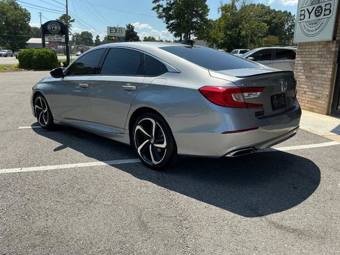 Used 2022 Honda Accord Sport Special Edition image 3