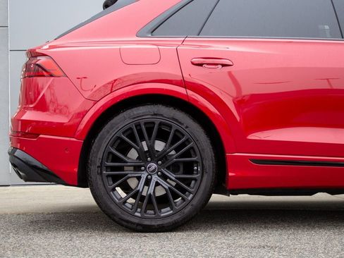 Used 2025 Audi SQ8 Prestige w/ Prestige Package image 6