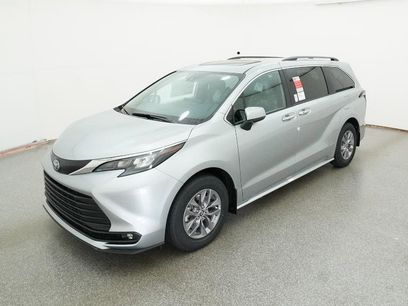 New 2025 Toyota Sienna XLE