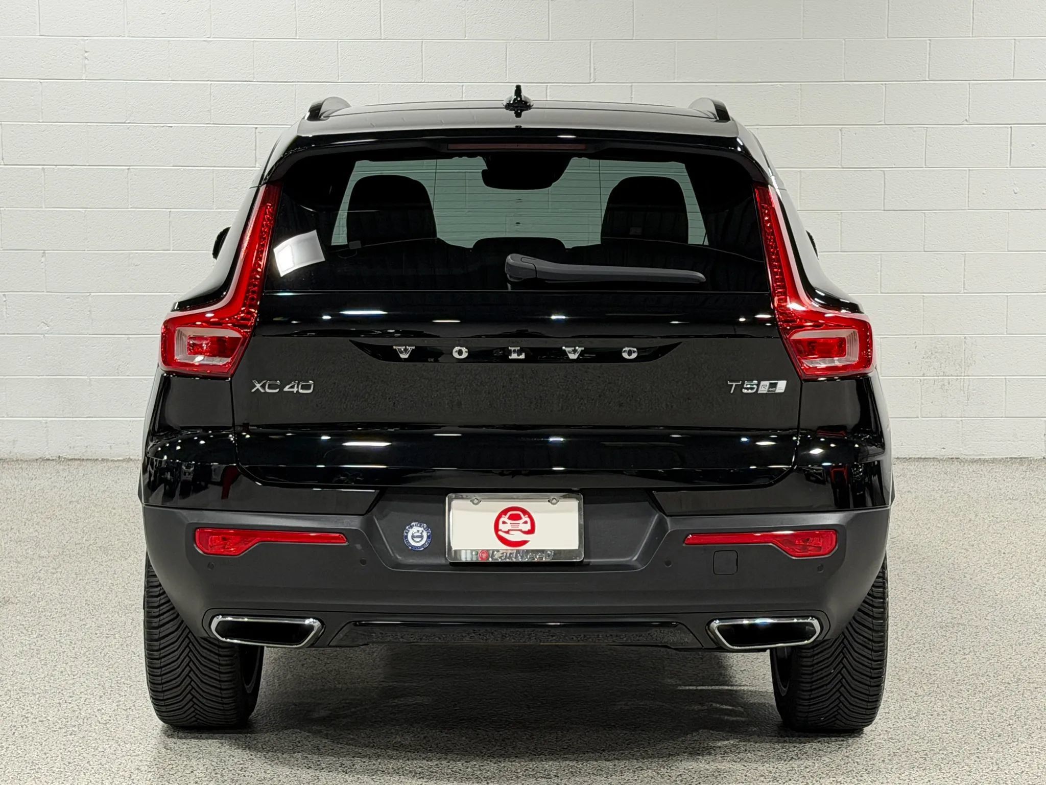 Used 2019 Volvo XC40 T5 R-Design AWD/4WD image 26