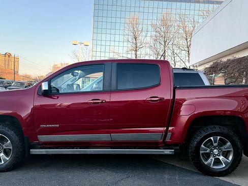 Used 2017 Chevrolet Colorado Z71 image 4