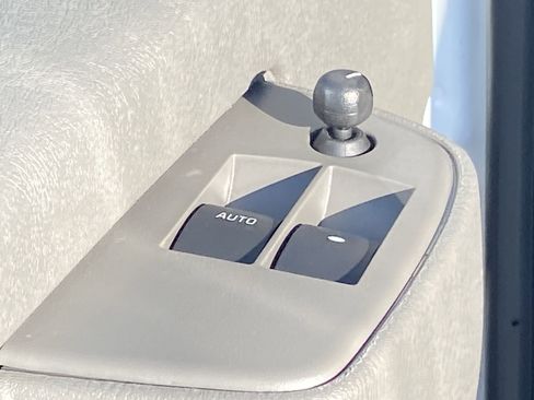 New 2026 Chevrolet Express 2500 Work Van w/ Driver Convenience Package image 20