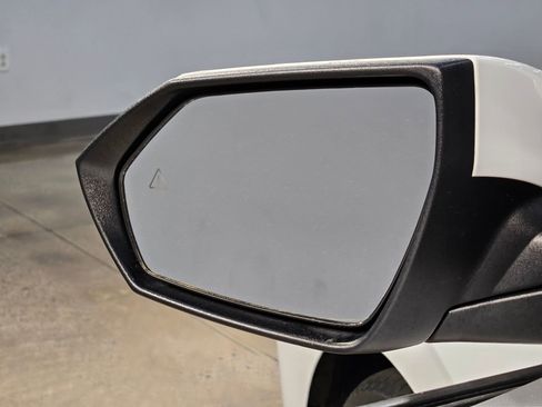 Used 2024 Hyundai Elantra SE image 22