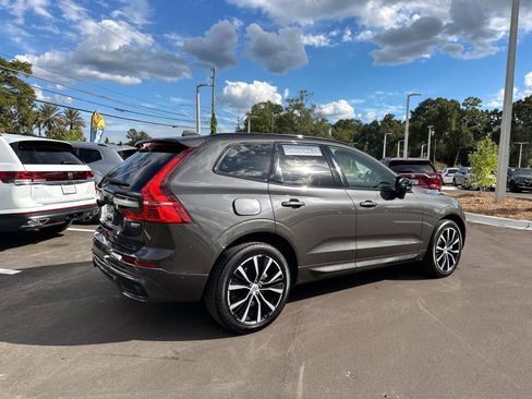 Certified 2025 Volvo XC60 B5 Plus image 5