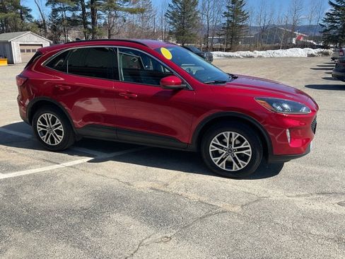 Certified 2022 Ford Escape SEL image 4