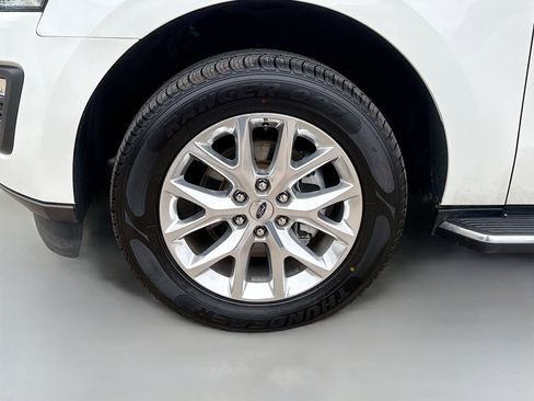 Used 2021 Ford Expedition Max XLT image 38