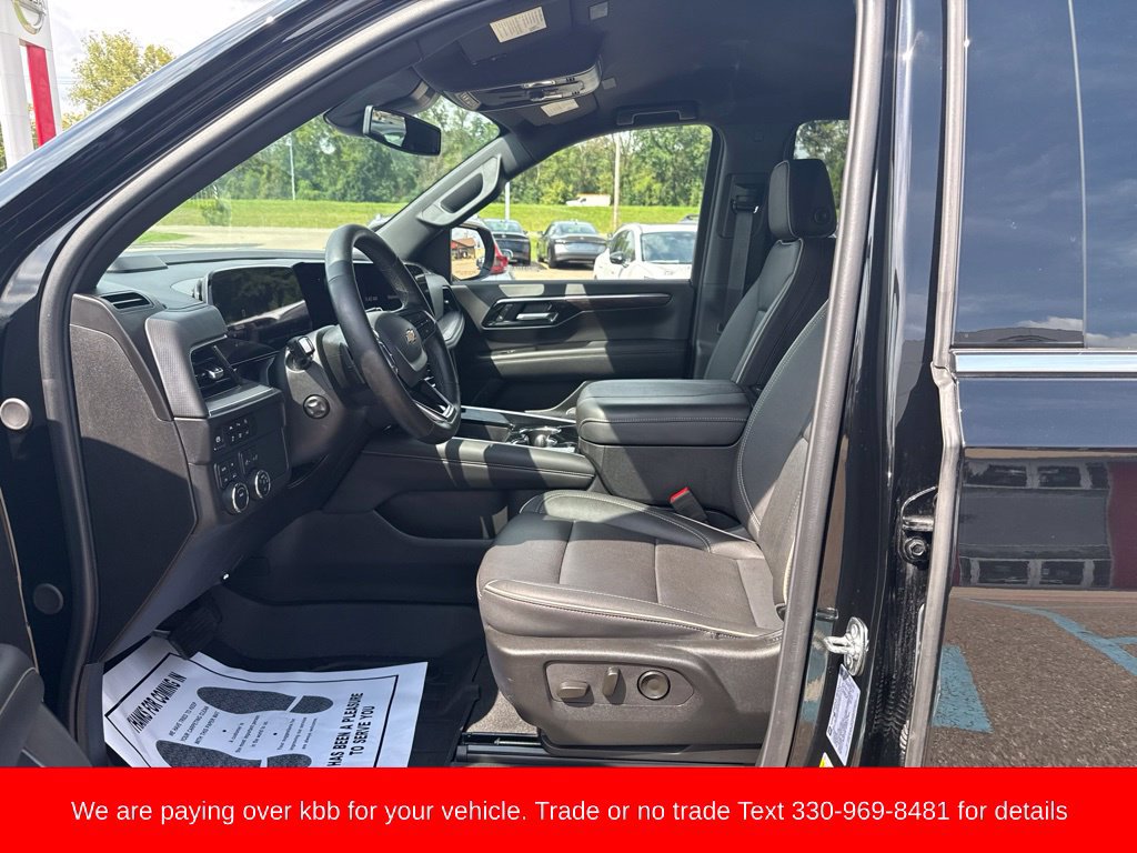 Used 2025 Chevrolet Tahoe Premier AWD/4WD image 17