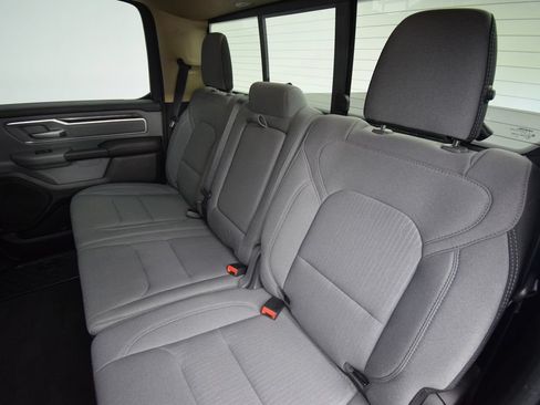 Used 2020 RAM 1500 Big Horn AWD/4WD image 24