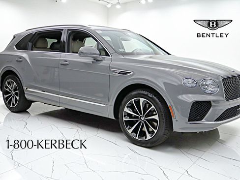 Used 2024 Bentley Bentayga Extended Wheelbase AWD/4WD image 20