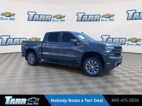Used 2022 Chevrolet Silverado 1500 RST w/ Z71 Off-Road Package AWD/4WD image 2
