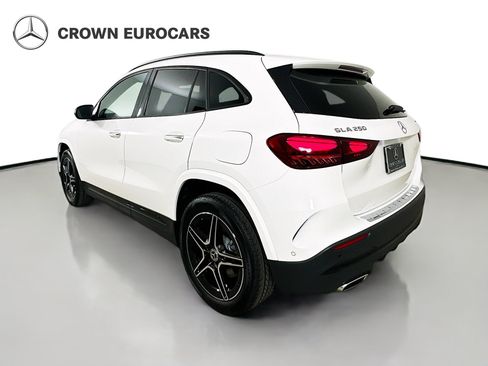 Used 2026 Mercedes-Benz GLA 250 4MATIC image 5