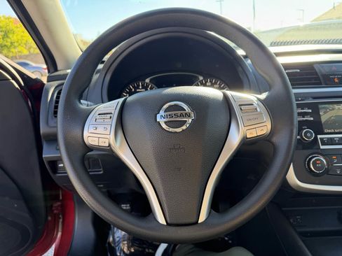 Used 2018 Nissan Altima 2.5 S w/ S Convenience Package image 12