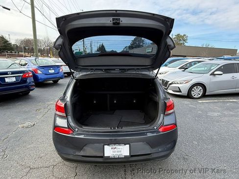 Used 2018 Hyundai Elantra GT image 20