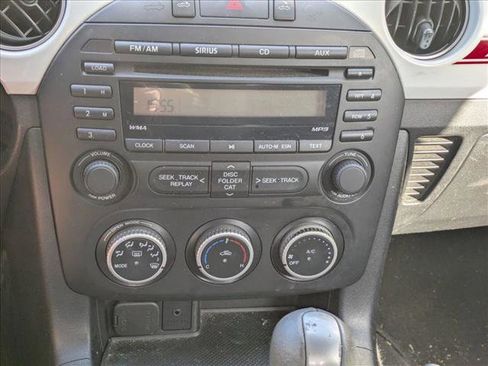 Used 2013 MAZDA MX-5 Miata Club image 10