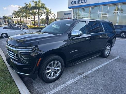 Used 2025 Chevrolet Suburban Premier image 1