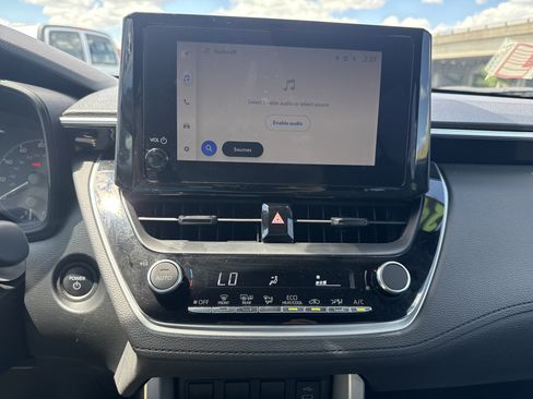 Used 2024 Toyota Corolla Cross AWD Hybrid w/ Moonroof Package image 25