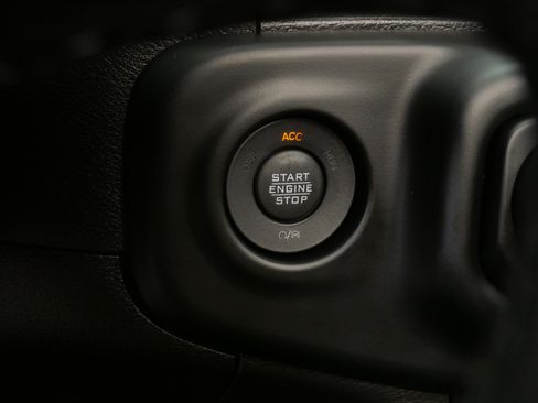 Used 2023 Jeep Wrangler Unlimited Sahara AWD/4WD image 27
