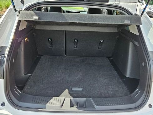 Used 2024 Chevrolet Trax LT w/ Driver Confidence Package image 9