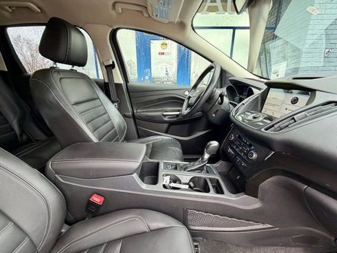 Used 2017 Ford Escape Titanium AWD/4WD image 20