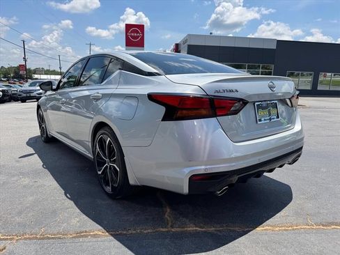 Certified 2024 Nissan Altima 2.5 SR FWD image 5