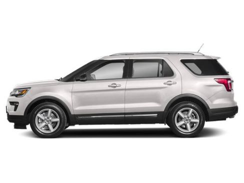 Used 2019 Ford Explorer XLT w/ Equipment Group 202A AWD/4WD image 3