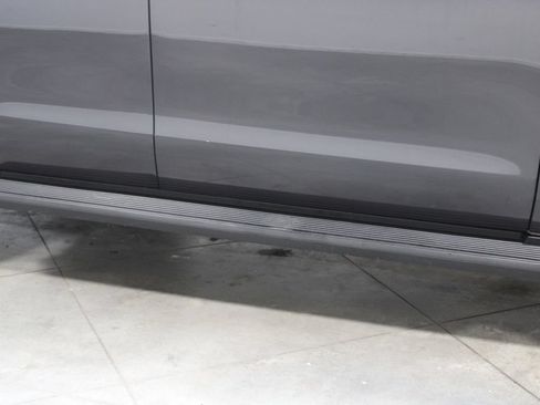 Used 2024 Ford Expedition Limited RWD image 13