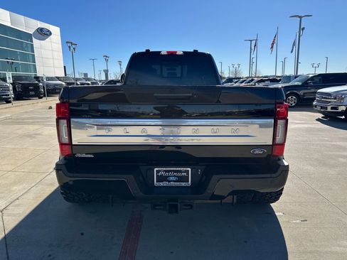 Used 2020 Ford F450 Platinum w/ FX4 Off-Road Package image 4