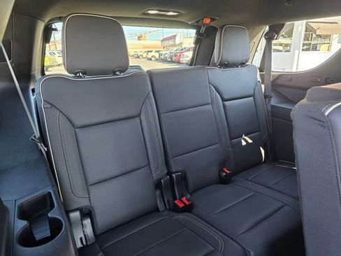 Used 2023 Chevrolet Tahoe Premier w/ Premium Package image 13