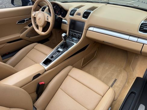 Used 2013 Porsche Boxster RWD image 18