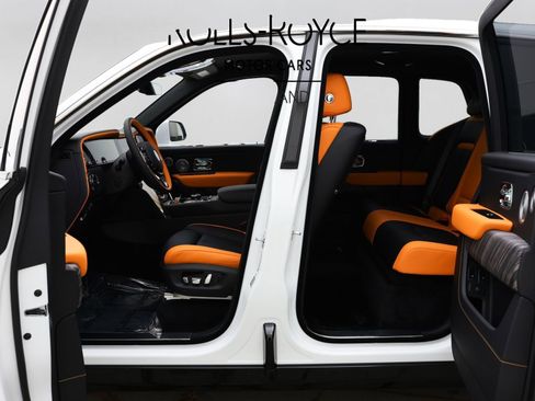 New 2026 Rolls-Royce Cullinan AWD/4WD image 50