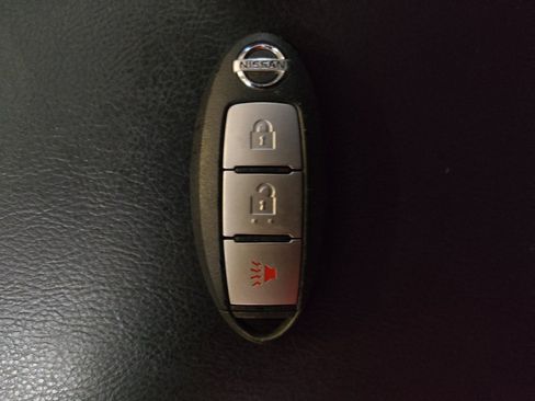 Used 2018 Nissan Pathfinder S FWD image 32