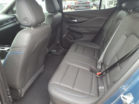 Certified 2024 Buick Envista Sport Touring w/ Convenience I Package FWD image 9