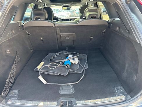 Used 2020 Volvo XC60 T8 Inscription image 7