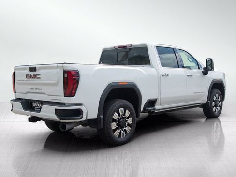 Used 2025 GMC Sierra 2500 Denali w/ Denali Reserve Package AWD/4WD image 5