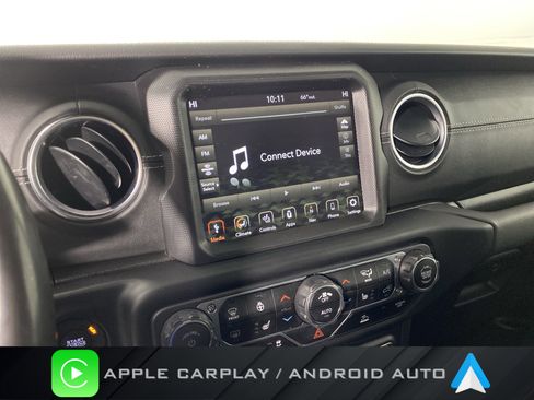 Used 2022 Jeep Wrangler Unlimited Sahara w/ Cold Weather Group image 5