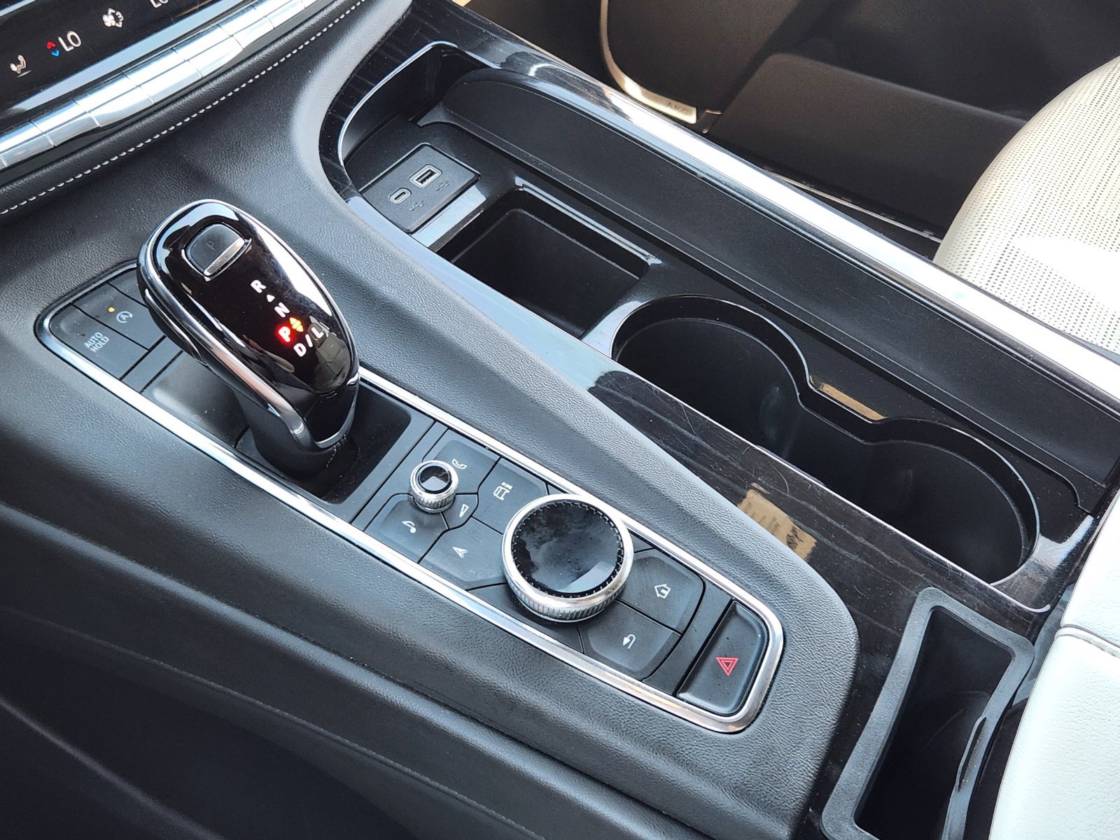 Used 2024 Cadillac Escalade ESV Sport RWD image 20