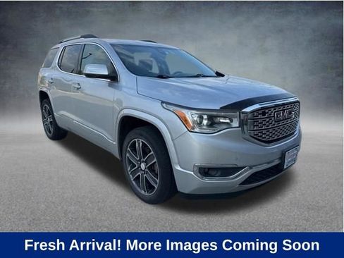 Used 2018 GMC Acadia Denali FWD image 1