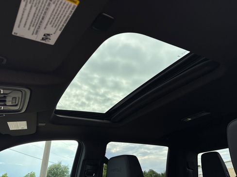 New 2026 GMC Sierra 2500 AT4 w/ AT4 Premium Plus Package image 10