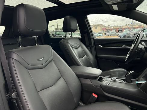 Used 2021 Cadillac XT5 Premium Luxury AWD/4WD image 11