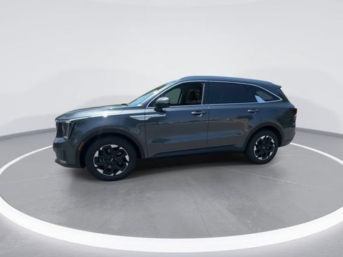 Used 2024 Kia Sorento S FWD image 4