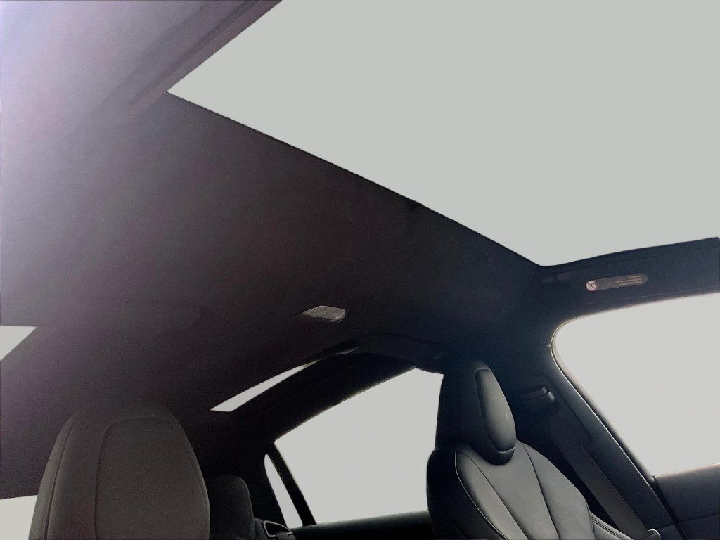 Used 2024 Tesla Model X AWD/4WD image 27
