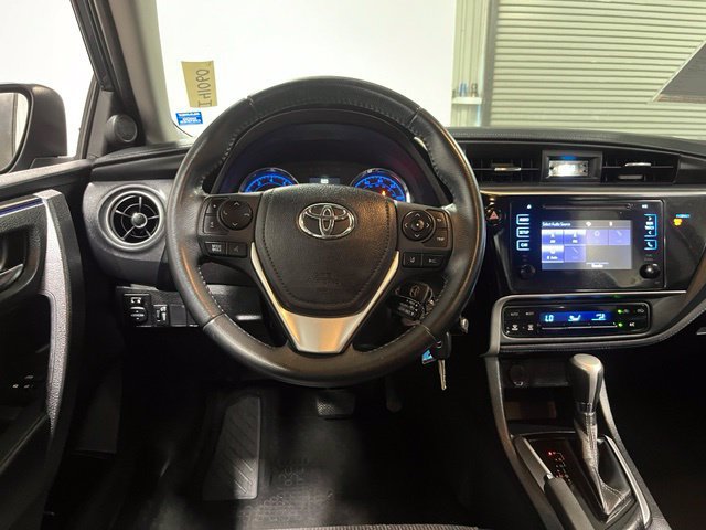 Used 2019 Toyota Corolla SE FWD image 21
