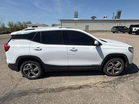 Used 2019 GMC Terrain SLT w/ Preferred Package image 4