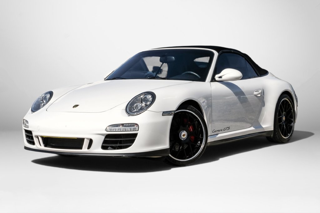Used 2011 Porsche 911 Carrera GTS RWD image 3