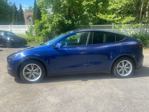 Used 2020 Tesla Model Y Long Range AWD/4WD image 4