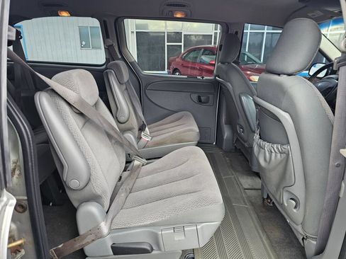 Used 2006 Dodge Grand Caravan SXT FWD image 13